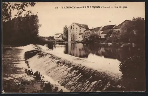 AK Brienon-sur-Armancon, La Digue, Ruderboot
