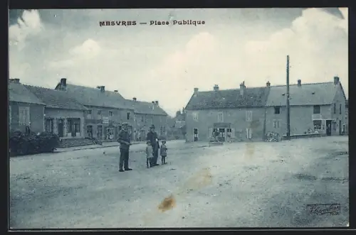AK Mesvres, Place Publique