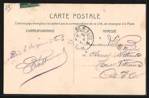 AK Thoisy-la-Berchere, Le Bourg, vue sur l`Eglise