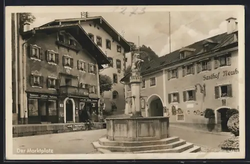 AK Berchtesgaden, Marktplatz, Gasthof zum Neuhaus, Brunnen