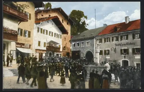 AK Berchtesgaden, Marktplatz mit Brunnen und Gasthaus zum Neuhaus