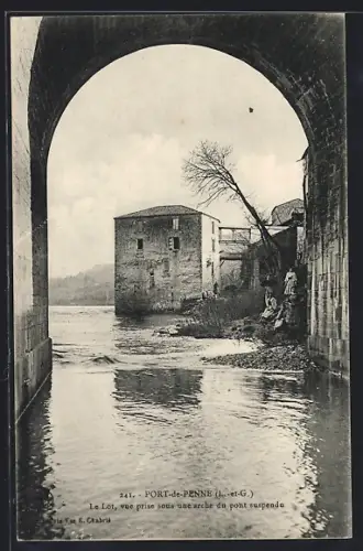 AK Port-de-Penne /L.-et-G., Le Lot, vue prise sous une arche du pont suspendu