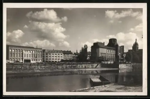 AK Hradec Kralove, Nabrezi