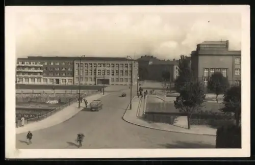 AK Hradec Kralove, Tyrsuv most