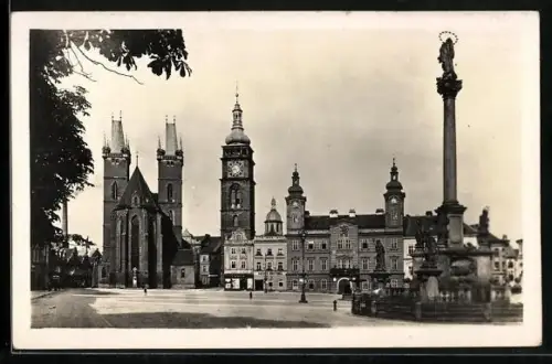 AK Hradec Kralove, Turmpanorama mit Kirche u. Säulendenkmal