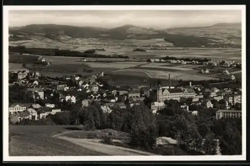 AK Hronov n. Met., Celkowy Pohled