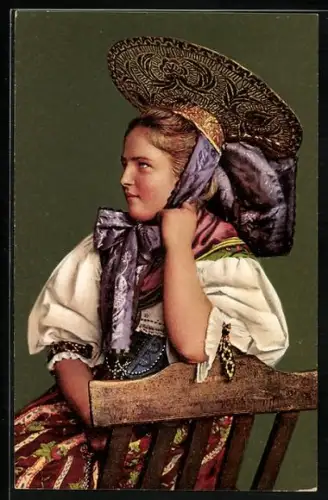 AK Waldkirch /St. Gallen, Mädchen in Tracht