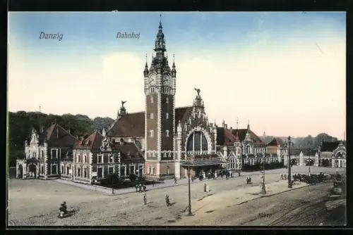 AK Danzig / Gdansk, Stadtpartie am Bahnhof