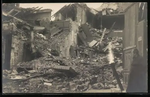 Foto-AK Bapaume, zerstörtes Haus