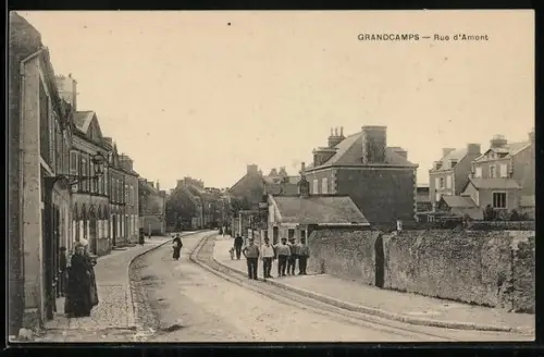 AK Grandcamps, Rue d`Amont, Strassenpartie im Ort