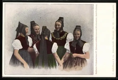 AK Kirchzarten, Schwarzwälderinen Tracht mit Kopfbedeckungen