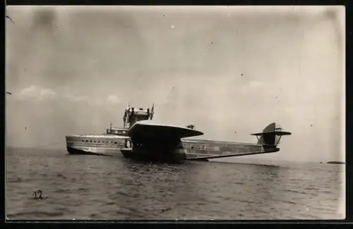 Foto-AK Wasserflugzeug auf dem Wasser