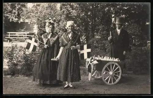 AK Dänische Fähnchen-Händler