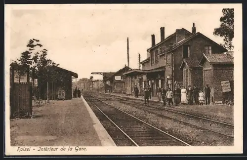 AK Roisel, Interieur de la Gare