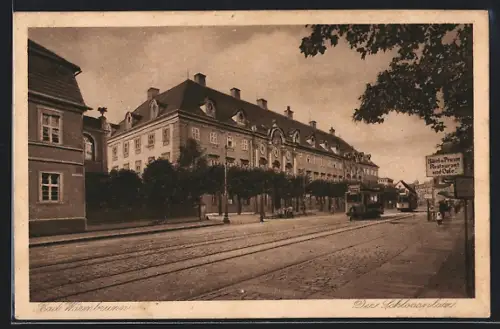 AK Bad Warmbrunn, Schlossplatz mit Strassenbahn und Schild Hotel de Prusse