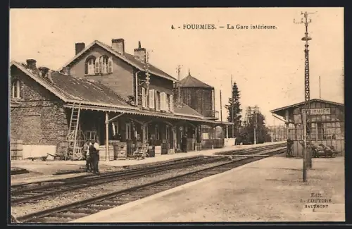 AK Fourmies, La Gare interieure