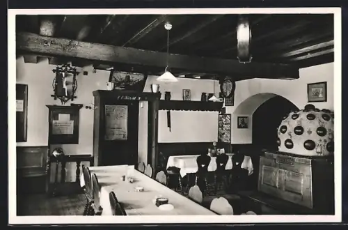AK Berchtesgaden, Gasthaus Neuhaus, Inh. Joh. Weigl, Innenansicht