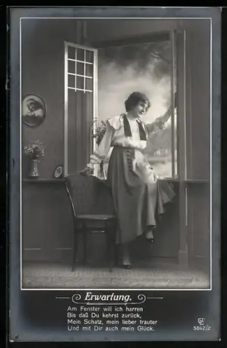 Foto-AK GL Co Nr. 5062 /2: Erwartung, Mädchen am Fenster
