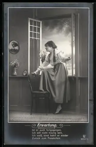 Foto-AK GL Co Nr. 5062/6: Dame wartet am Fenster auf ihren Geliebten
