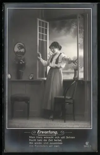 Foto-AK GL Co Nr. 5062/5: Dame wartet am Fenster auf ihren Geliebten