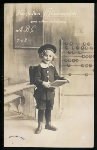Foto-AK GL Co Nr. 6354/4: Kleiner Junge an seinem ersten Schultag