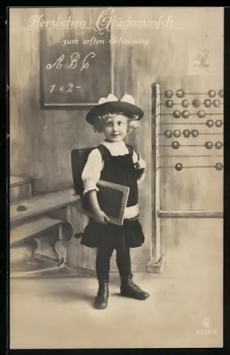 Foto-AK GL Co Nr. 6355/6: Glückwunsch zum ersten Schulgang, Kind in der Schule