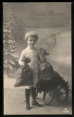 Foto-AK GL Co Nr. 6654/4: Kleiner Junge mit Geldbeuteln im Schnee, Bonne Année