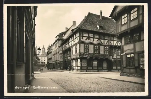 AK Göttingen, Barfüsserstrasse mit Turmgebäude