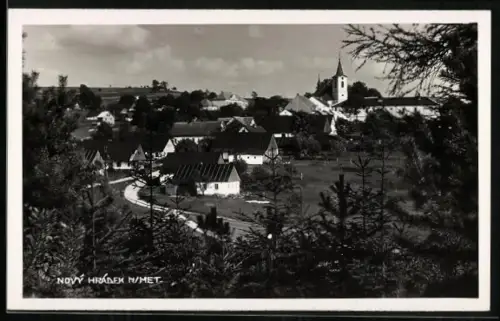 AK Nový Hrádek n. Met., Panorama mit Strassenpartie