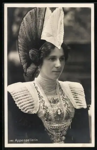 AK Schweiz, Appenzellerin in Tracht