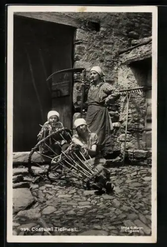 AK Tessin, Costumi Ticinesi, Schweizinnen mit Korb