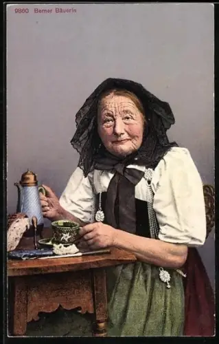 AK Berner Bäuerin in Tracht tinkt Tee