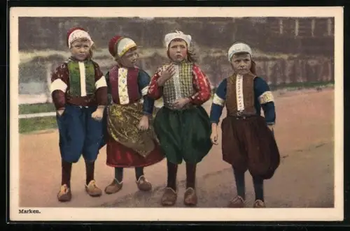 AK Marken, Vier niederländische Kinder in Holzschuhen