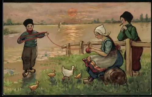 AK Niederländerin mit ihren Söhnen an einem Gewässer