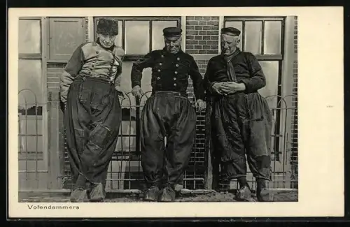 AK Volendam, Volendammer in Tracht