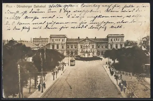 AK Riga, Dünaburger Bahnhof mit Strassenbahn