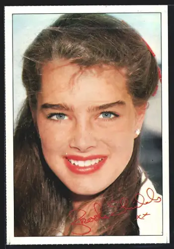 AK MusikerBrooke Shields in die Kamera lächelnd mit gedruckten