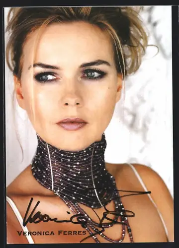 AK Schauspielerin Veronica Ferres mit Halskette, Autogramm