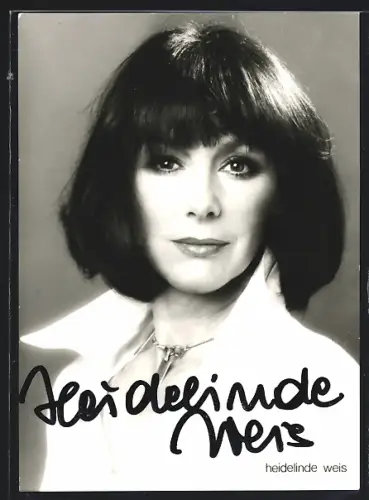 AK Schauspielerin Heidelinde Weis mit Ponyfrisur, Autogramm