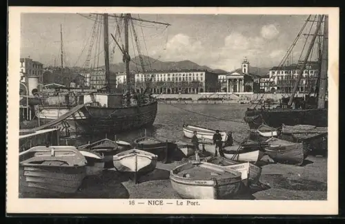 AK Nice, Le Port