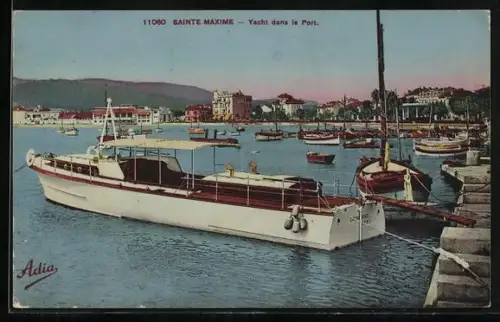 AK Sainte-Maxime, Yacht dans le Port