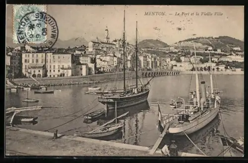 AK Menton, Le Port et la Vieille Ville, Yachten im Hafen mit Blick zur Altstadt hinüber