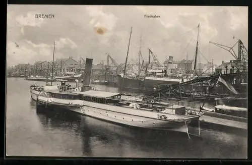 AK Bremen, Freihafen, Dampfer an der Anlegestelle