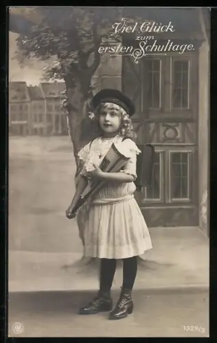 AK Viel Glück zum ersten Schultage, Mädchen mit Zuckertüte