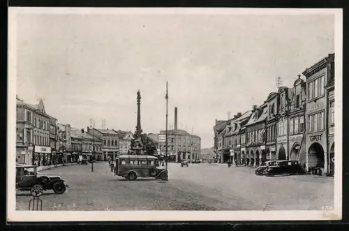 AK Josefstadt-Josefov-Jaromer, Platz im Ort mit Geschäften