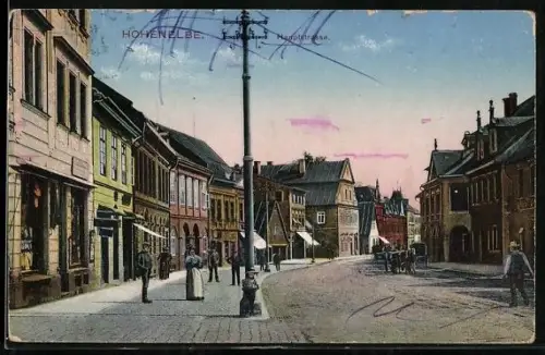 AK Hohenelbe, Hauptstrasse mit Passanten