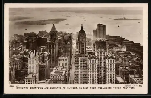 AK New York, NY, broaway and entrance to harbour, as seen from Woolworth Tower