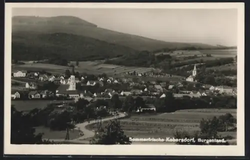 AK Kobersdorf /Burgenland, Gesamtansicht mit Umgebung