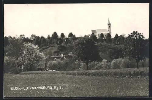 AK Klein-Lutzmannsburg /Bgl., Ortsansicht mit Brücke und Kirche