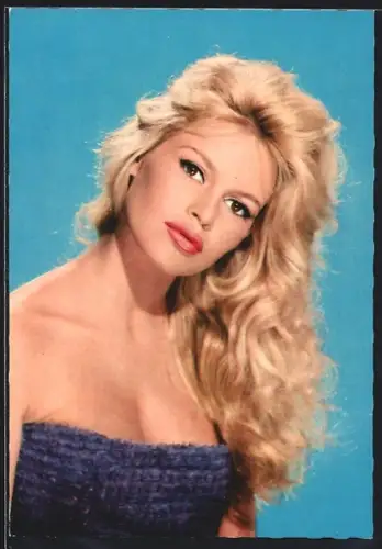 AK Portrait von Schauspielerin Brigitte Bardot